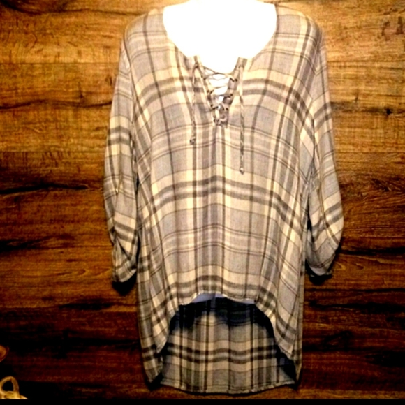 Wanderlux Drop Hem Tunic Size S Gray Plaid NWOT - Picture 3 of 12